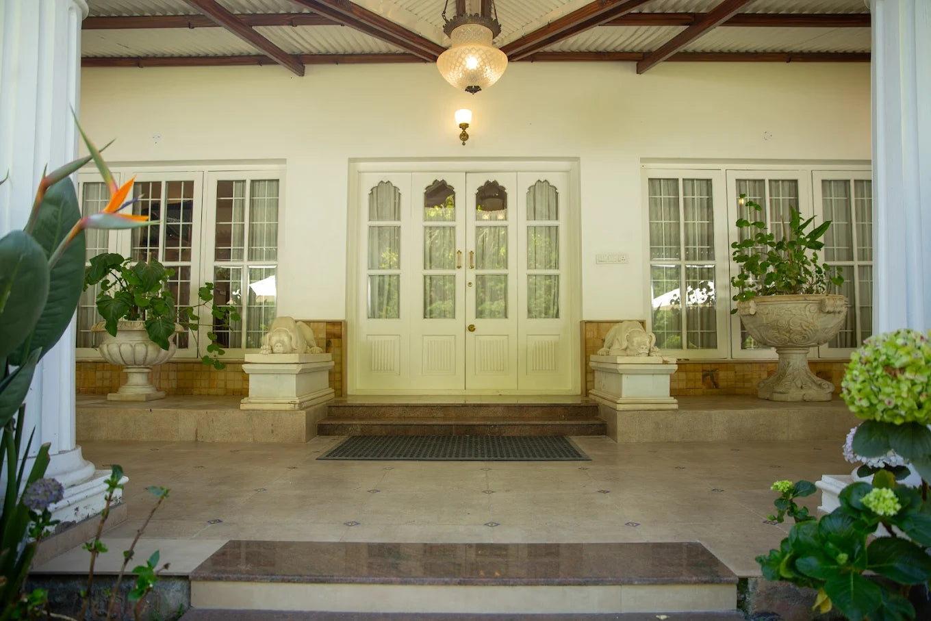 Marli Hill Bungalow - Colonial Heritage Stay in Ooty