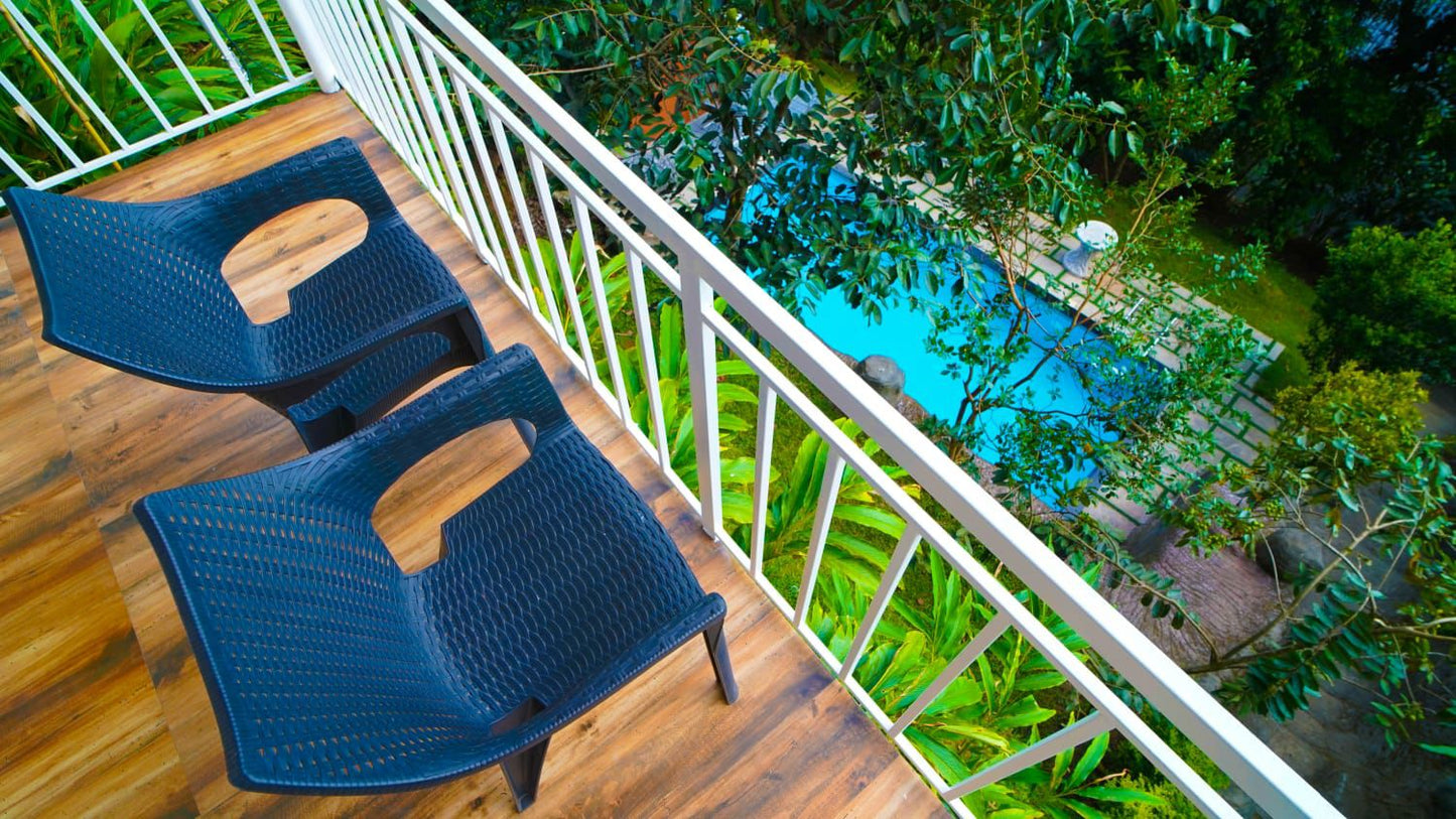 Luxury 4BHK Villa with Private Pool in Munnar – Family & Group Retreat