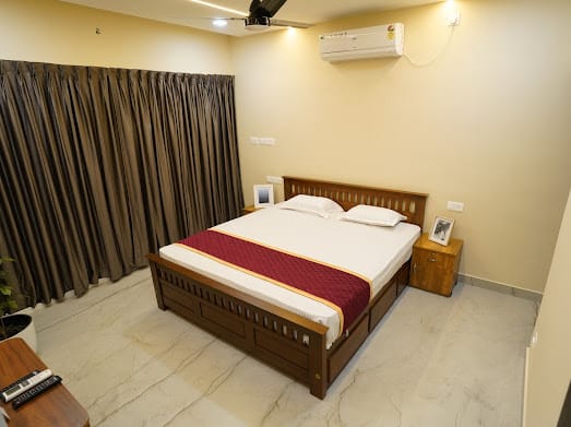 4BHK Private Pool Villa (2 x 2BHK) – Group Stay in Munnar