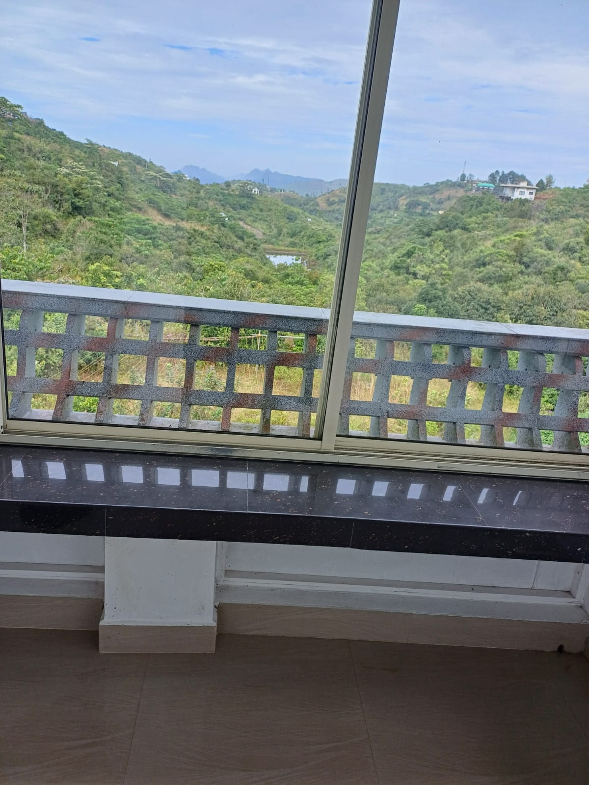 Luxury 5BHK Pool Villa in Vagamon – Large Family & Group Retreat