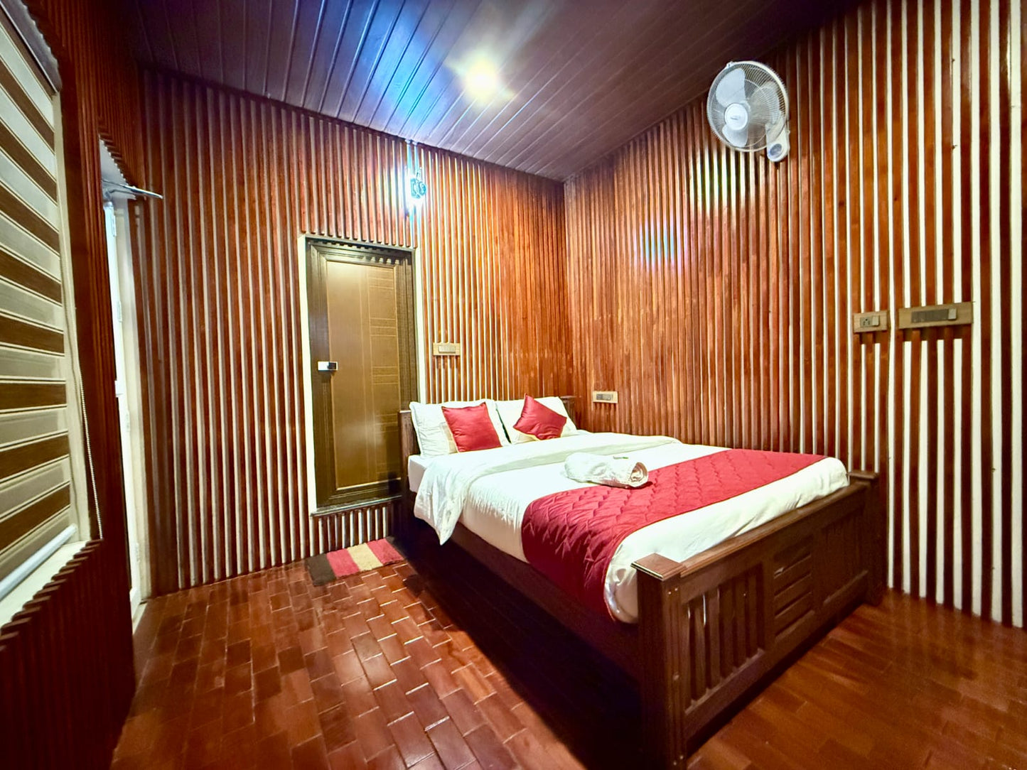 Luxury 5BHK Pool Villa in Vagamon – Large Family & Group Retreat