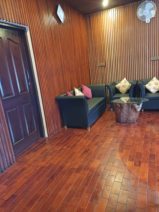 Luxury 5BHK Pool Villa in Vagamon – Large Family & Group Retreat