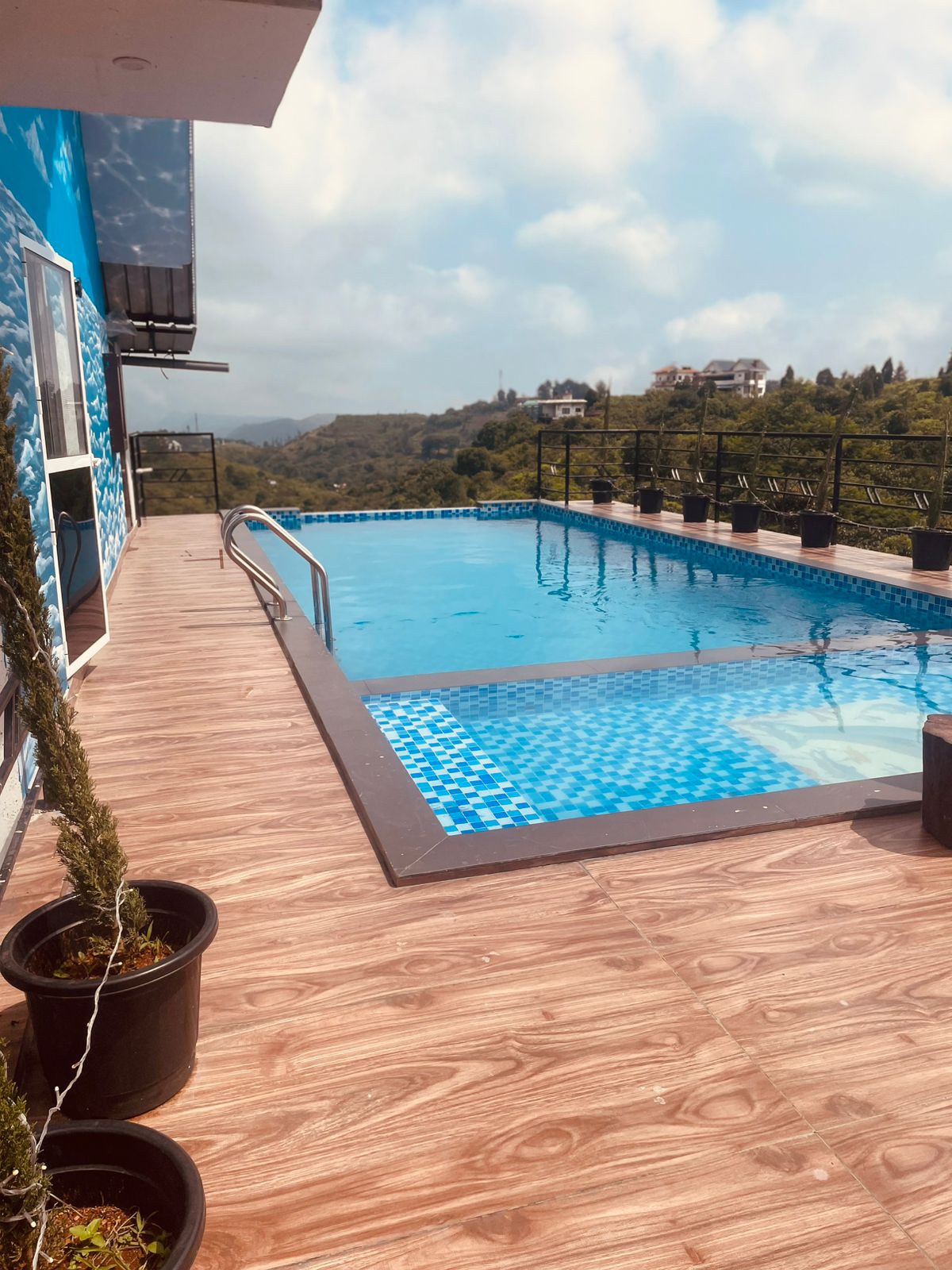 Luxury 5BHK Pool Villa in Vagamon – Large Family & Group Retreat