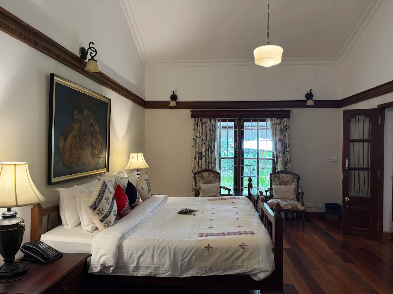 Marli Hill Bungalow - Colonial Heritage Stay in Ooty