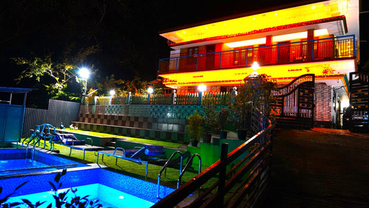 Deluxe 5BHK Pool Villa in Munnar – Luxury Family & Group Stay